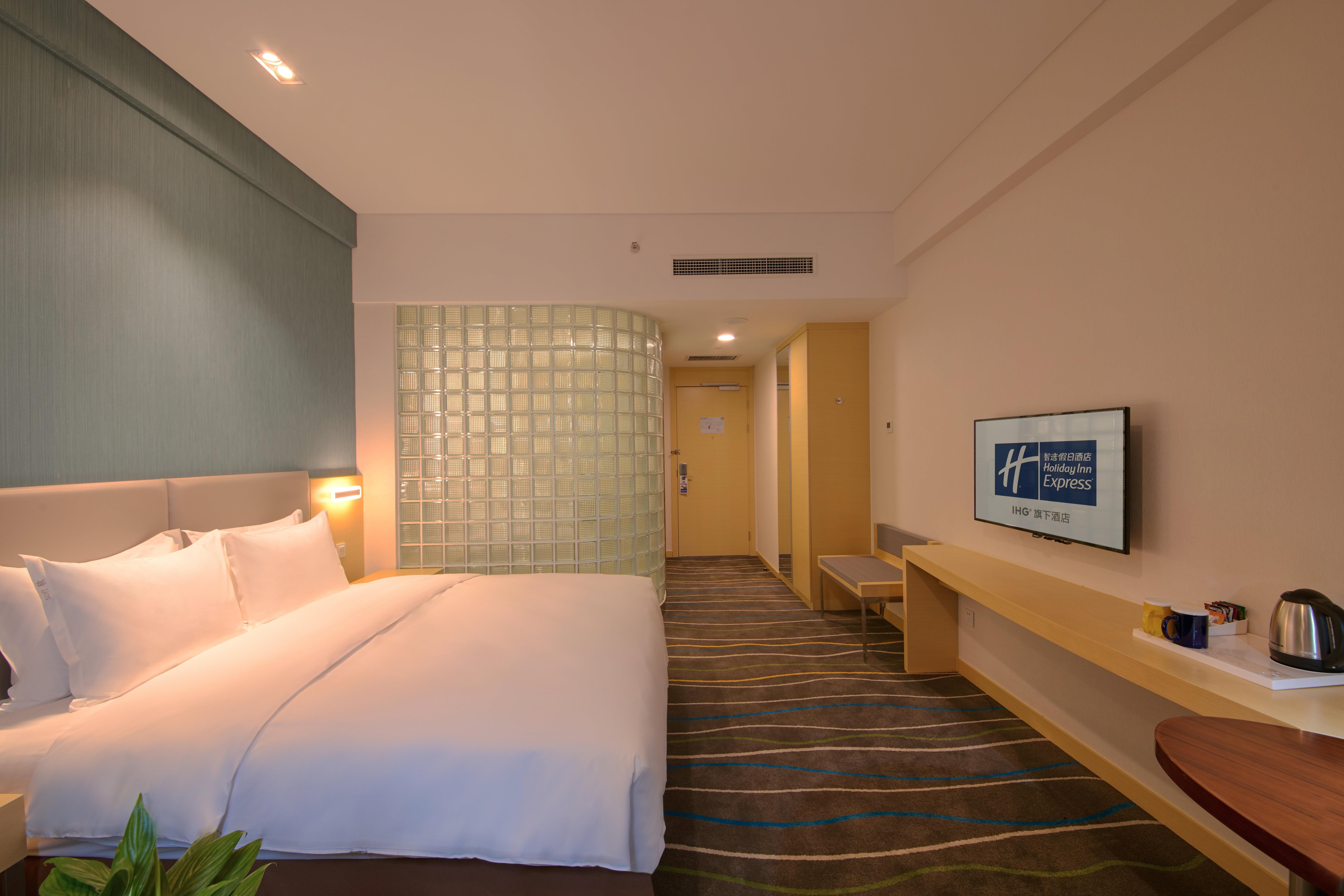 Holiday Inn Express Luoyang Yichuan By Ihg Экстерьер фото