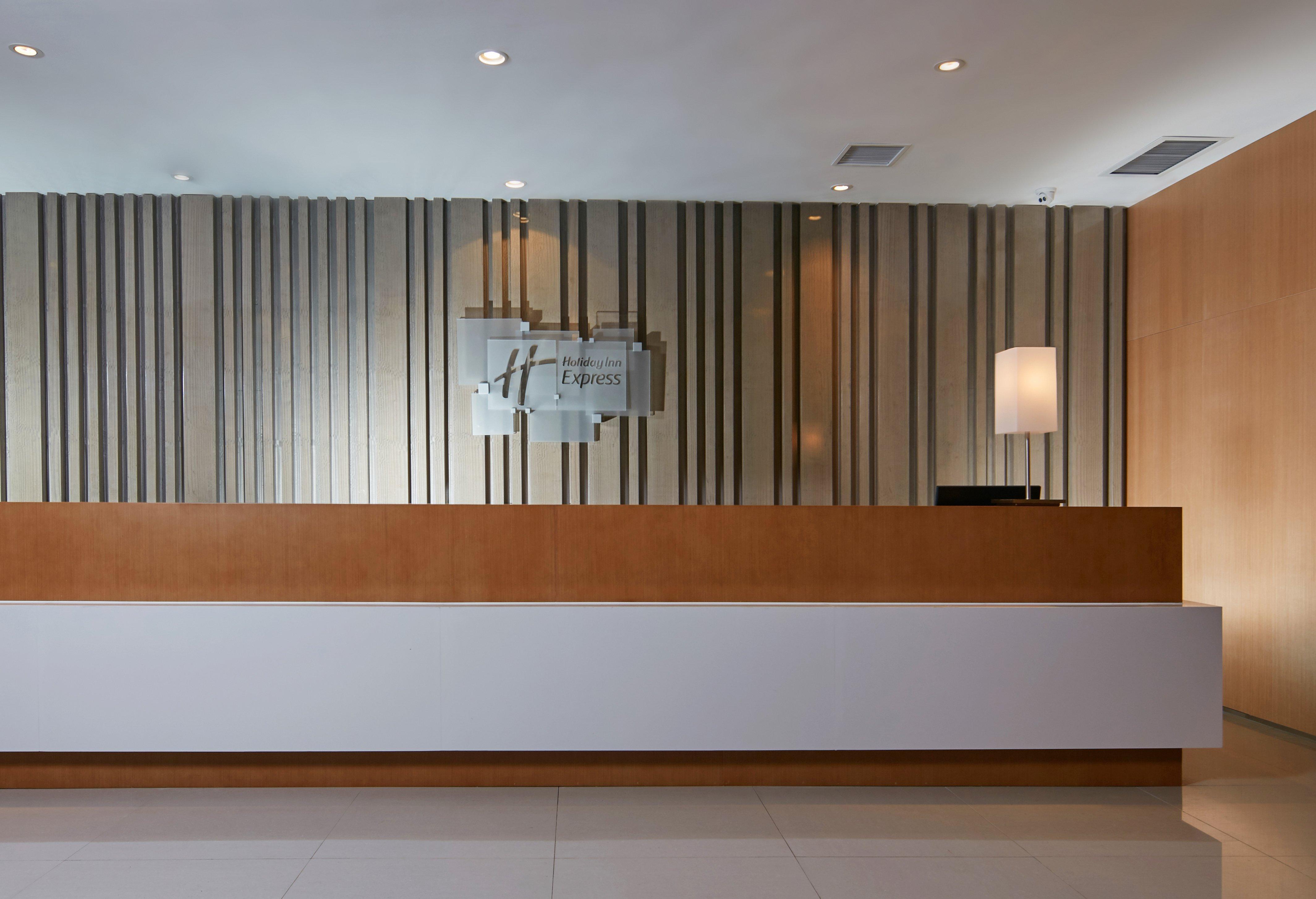 Holiday Inn Express Luoyang Yichuan By Ihg Экстерьер фото